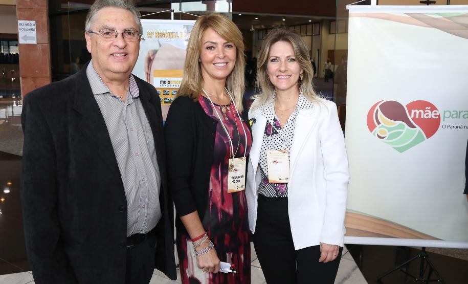 Secretária da Família e Desenvolvimento Social, Fernanda Richa, e o Governador Beto Richa, participam do 6º Encontro Estadual do programa Mãe Paranaense no Expo Unimed - Foto: Rogério Machado/SECS