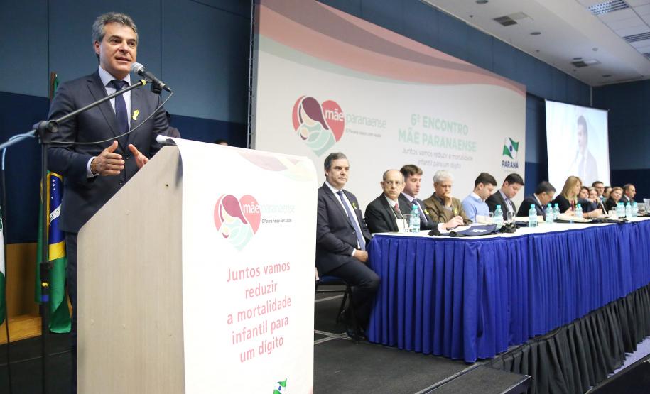 Secretária da Família e Desenvolvimento Social, Fernanda Richa, e o Governador Beto Richa, participam do 6º Encontro Estadual do programa Mãe Paranaense no Expo Unimed - Foto: Rogério Machado/SECS