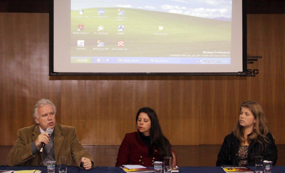 A Secretaria da Família e Desenvolvimento Social (Seds) apoiou o seminário "Vamos acabar com o Trabalho Infantil: Em defesa dos Direitos Humanos e da Justiça Social” realizado nesta terça-feira (12), Dia Contra o Trabalho Infantil. O evento foi promovido pela Superintendência Regional do Trabalho e Emprego no Paraná e pelo Fórum Estadual de Erradicação do Trabalho Infantil e Regularização do Trabalho do Adolescente (Feti–PR). Foto:Ricardo Marajó/SEDS