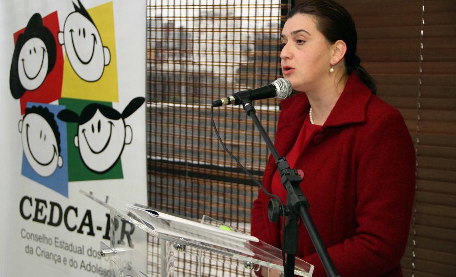 Secretária da Família e Desenvolvimento Social, Fernanda Richa, participou da posse dos novos conselheiros, indicados pela sociedade civil, do Conselho Estadual dos Direitos da Criança e do Adolescente (Cedca).Presidente em exercício láudia Foltran.Foto:Rogério Machado/SEDS