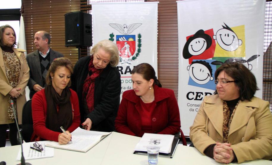 Secretária da Família e Desenvolvimento Social, Fernanda Richa, participou da posse dos novos conselheiros, indicados pela sociedade civil, do Conselho Estadual dos Direitos da Criança e do Adolescente (Cedca).Foto:Rogério Machado/SEDS