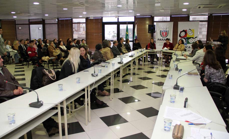 Secretária da Família e Desenvolvimento Social, Fernanda Richa, participou da posse dos novos conselheiros, indicados pela sociedade civil, do Conselho Estadual dos Direitos da Criança e do Adolescente (Cedca).Foto:Rogério Machado/SEDS