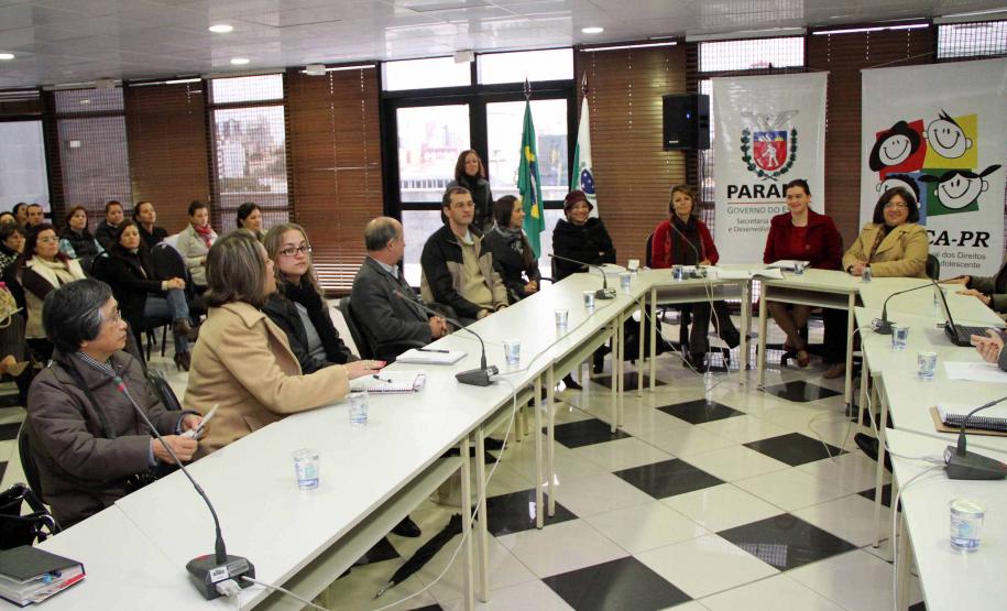 Secretária da Família e Desenvolvimento Social, Fernanda Richa, participou da posse dos novos conselheiros, indicados pela sociedade civil, do Conselho Estadual dos Direitos da Criança e do Adolescente (Cedca).Foto:Rogério Machado/SEDS