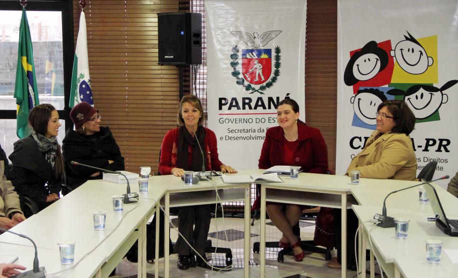 Secretária da Família e Desenvolvimento Social, Fernanda Richa, participou da posse dos novos conselheiros, indicados pela sociedade civil, do Conselho Estadual dos Direitos da Criança e do Adolescente (Cedca).Foto:Rogério Machado/SEDS