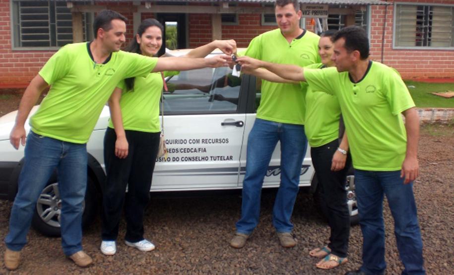 Conselhos tutelares de 374 municípios já estão equipados com veículos e computadores Espigão Alto do Iguaçu-Conselhos tutelares de 374 municípios paranaenses receberam recursos para aquisição de veículo e equipamentos de informática.Foto:Divulgação