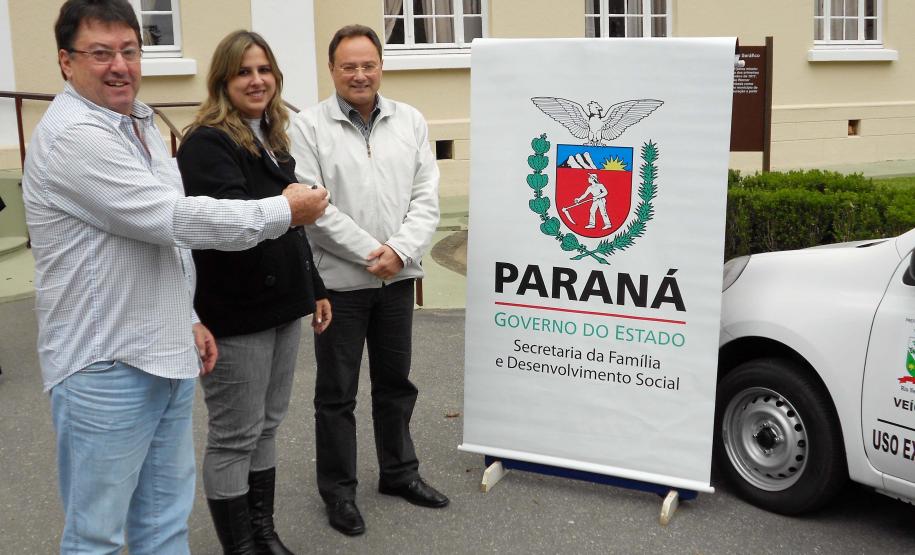 Conselhos tutelares de 374 municípios já estão equipados com veículos e computadores Rio Negro-Conselhos tutelares de 374 municípios paranaenses receberam recursos para aquisição de veículo e equipamentos de informática.Foto:Divulgação