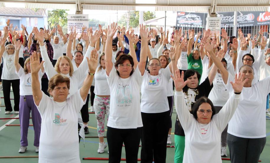 A secretária da Família e Desenvolvimento Social, Fernanda Richa, junto com o secretário municipal do Esporte, Lazer e Juventude, Marcello Richa.participou na manhã desta sexta-feira (06) da inauguração do Centro da Juventude Eucaliptos no bairro Alto Boqueirão, em Curitiba.Foto: Rogério Machado/SEDS