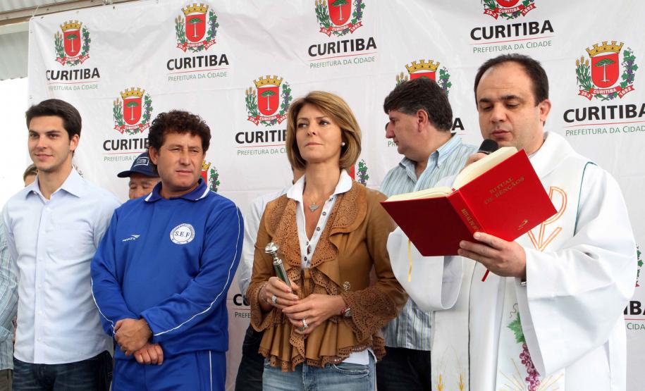 A secretária da Família e Desenvolvimento Social, Fernanda Richa, junto com o secretário municipal do Esporte, Lazer e Juventude, Marcello Richa.participou na manhã desta sexta-feira (06) da inauguração do Centro da Juventude Eucaliptos no bairro Alto Boqueirão, em Curitiba.Foto: Rogério Machado/SEDS