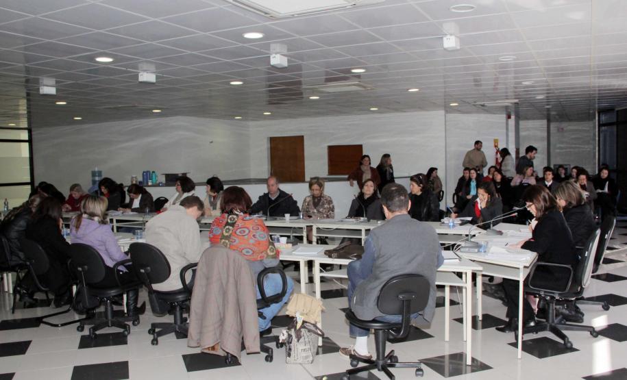 Na reunião plenária extraordinária realizada na quinta-feira (19) o Conselho Estadual dos Direitos da Criança e do Adolescente (Cedca) realizou a eleição de presidente e de vice-presidente para o ano biênio 2012-2013.Foto:Ricardo Marajó/SEDS