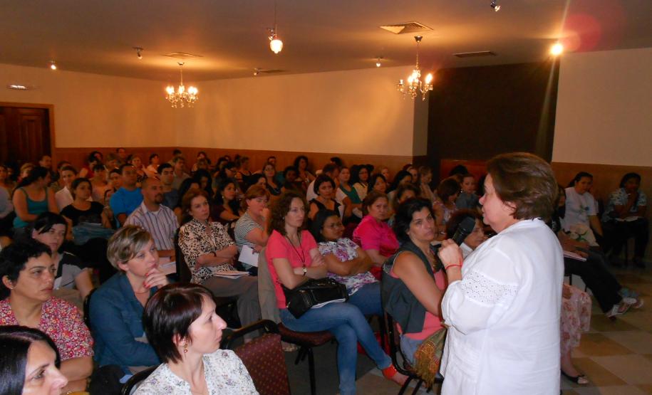 Secretaria da Família realiza capacitação para técnicos de proteção social especial em Curitiba Secretaria da Família realiza capacitação para técnicos de proteção social especial em Curitiba