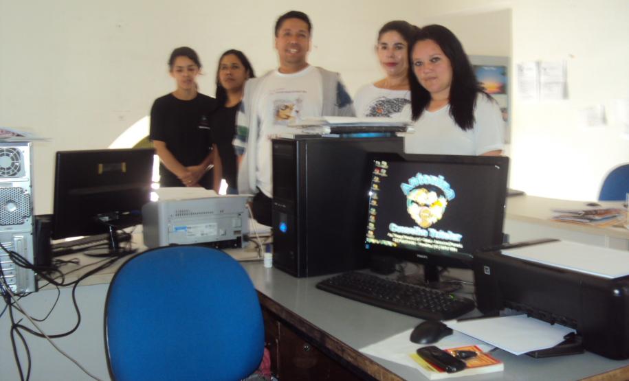 Antonina: Veículo e equipamentos de informática são entregues ao conselho tutelar do município