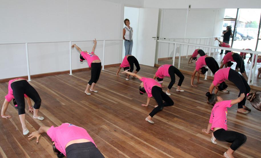 A secretária da Família e Desenvolvimento Social, Fernanda Richa, participou nesta sexta-feira (23) da inauguração do Centro da Juventude de Castro, na região Centro Oriental (?) do Estado. Este  é o décimo sexto Centro da Juventude entregue a população do Paraná este ano.Foto:Rogério Machado/SEDS