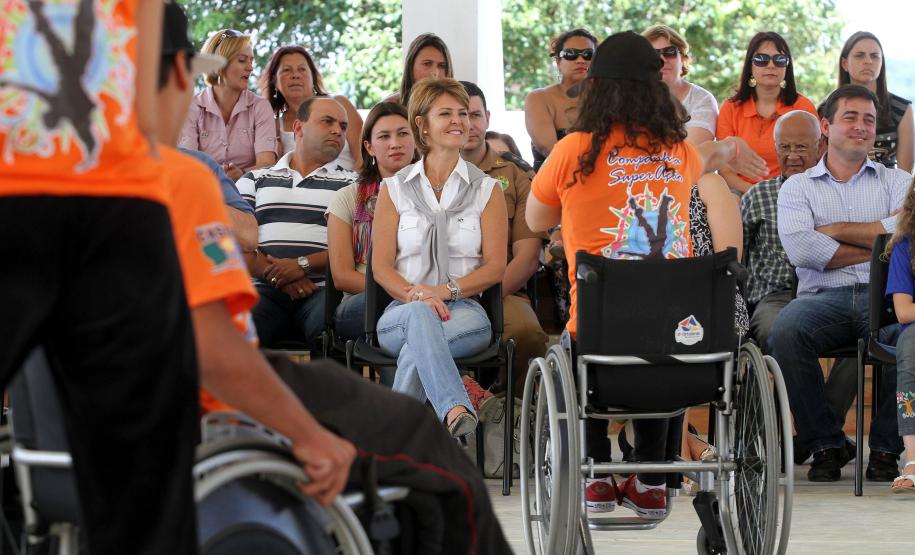 A secretária da Família e Desenvolvimento Social, Fernanda Richa, participou nesta sexta-feira (23) da inauguração do Centro da Juventude de Castro, na região Centro Oriental (?) do Estado. Este  é o décimo sexto Centro da Juventude entregue a população do Paraná este ano.Foto:Rogério Machado/SEDS