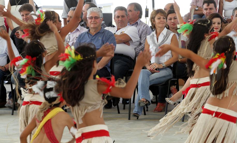 A secretária da Família e Desenvolvimento Social, Fernanda Richa, participou nesta sexta-feira (23) da inauguração do Centro da Juventude de Castro, na região Centro Oriental (?) do Estado. Este  é o décimo sexto Centro da Juventude entregue a população do Paraná este ano.Foto:Rogério Machado/SEDS