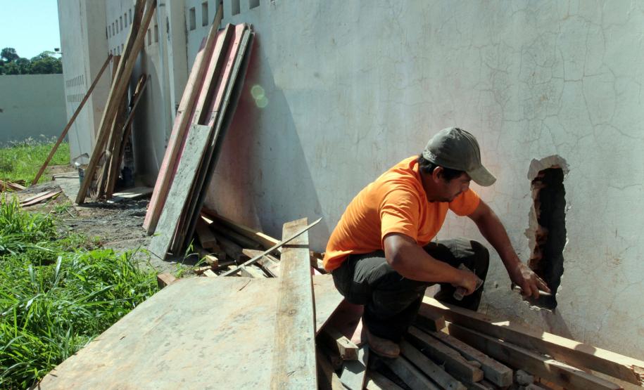 A secretária da Família e Desenvolvimento Social, Fernanda Richa, está nesta quarta-feira (09) em Foz do Iguaçu, na região Oeste do Paraná, também para articular melhorias no atendimento socioeducativo do município. A secretária esteve no Centro de Socioeducação (Cense), na Casa de Semiliberdade e visitou a Juíza da Infância e Juventude, Luciana Assad Luppi Ballalai.Foto: Rogério Machado/SEDS
