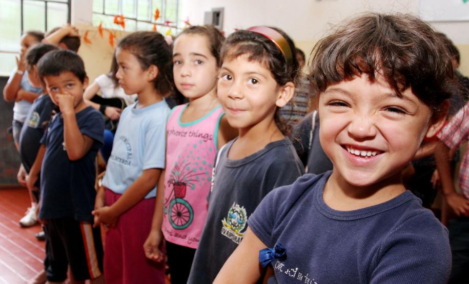 O Conselho Estadual dos Direitos da Criança e do Adolescente (Cedca) destinou R$ 2 milhões do Fundo Estadual para a Infância e Adolescência (Fia) para realização de um diagnóstico da realidade da criança e do adolescente no Paraná. Já está disponível no site do Conselho a deliberação com as informações sobre as exigências do projeto de pesquisa, que deverão ser apresentadas pelas instituições interessadas em realizar o trabalho. Foto:Rogério Machado/SEDS