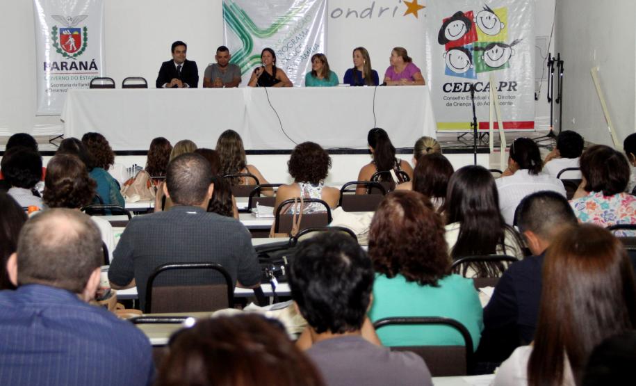 Capacitação Programa Crecer em Família em Londrina Paraná.Foto: Ricardo Marajó/SEDS