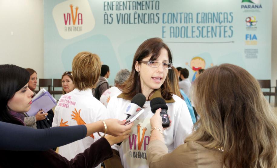 Governador em exercício, Flávio Arns,  junto com a secretária da Familia e Desenvovimento Social, Fernanda Richa, participam do lançamento da campanha de enfrentamento a violência infantil "Viva Infância".Foto:Rogério Machado/SEDS