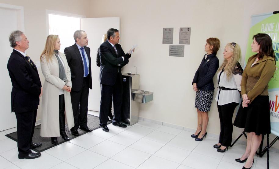 A secretária da Família e Desenvolvimento Social, Fernanda Richa, o secretário de Segurança Pública, Cid Vasques, a presidente do Conselho Estadual dos Direitos da Criança e do Adolescente (Cedca), Marcia Tavares, e o delegado-geral da Polícia Civil, Marcus Vinicius Michelotto, participam em Curitiba, da inauguração do Núcleo de Proteção à Criança e ao Adolescente (Nucria) e do Serviço de Investigação de Crianças Desaparecidas (Sicride).Foto:Rogério Machado/SEDS