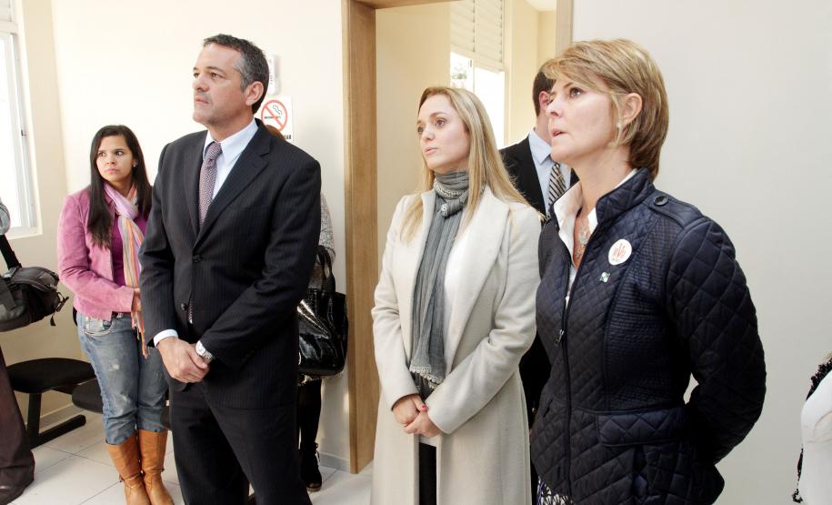 A secretária da Família e Desenvolvimento Social, Fernanda Richa, o secretário de Segurança Pública, Cid Vasques, a presidente do Conselho Estadual dos Direitos da Criança e do Adolescente (Cedca), Marcia Tavares, e o delegado-geral da Polícia Civil, Marcus Vinicius Michelotto, participam em Curitiba, da inauguração do Núcleo de Proteção à Criança e ao Adolescente (Nucria) e do Serviço de Investigação de Crianças Desaparecidas (Sicride).Foto:Rogério Machado/SEDS