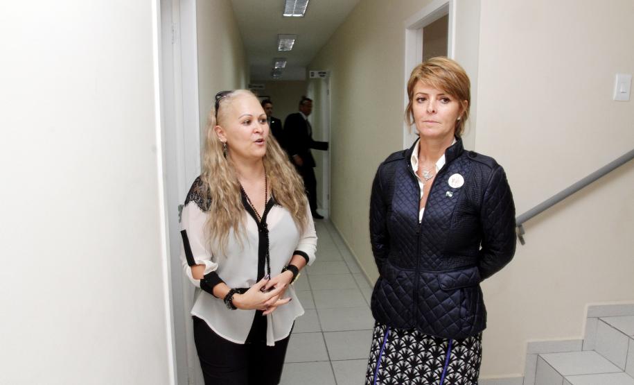 A secretária da Família e Desenvolvimento Social, Fernanda Richa, o secretário de Segurança Pública, Cid Vasques, a presidente do Conselho Estadual dos Direitos da Criança e do Adolescente (Cedca), Marcia Tavares, e o delegado-geral da Polícia Civil, Marcus Vinicius Michelotto, participam em Curitiba, da inauguração do Núcleo de Proteção à Criança e ao Adolescente (Nucria) e do Serviço de Investigação de Crianças Desaparecidas (Sicride).Foto:Rogério Machado/SEDS