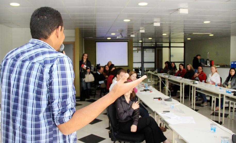 Na reunião plenária extraordinária realizada na quinta-feira (22) tomou posse a nova presidência o Conselho Estadual dos Direitos da Criança e do Adolescente (Cedca). A nova presidente é a Procuradora de Justiça Édina Maria Silva de Paula e a Delegada Marcia Tavares dos Santos assumiu a vice-presidência.Foto: Ricardo Marajó/SEDS